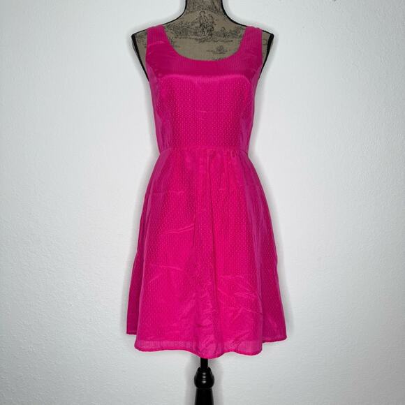 Vineyard Vines Solid Bright Pink Sleeveless Dobby Silk Dress Women’s Size 2 - Picture 1 of 8